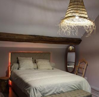 Savigny-sous-Malain House | Petite Maison chaleureuse avec jacuzzi privatif