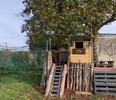 Brillecourt House | Petite maison paisible