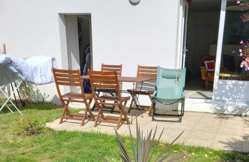 Penvins House | Petite maison proche plage à Penvins, idéale pour familles - FR-1-639-134