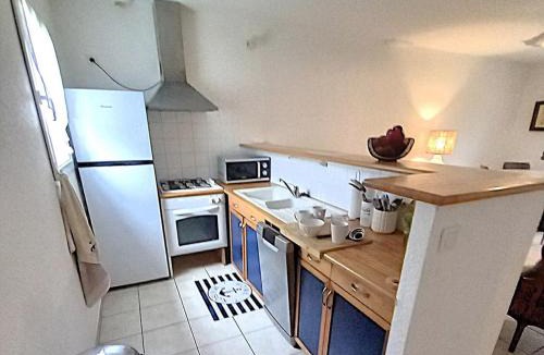 Penvins House | Petite maison proche plage à Penvins, idéale pour familles - FR-1-639-134