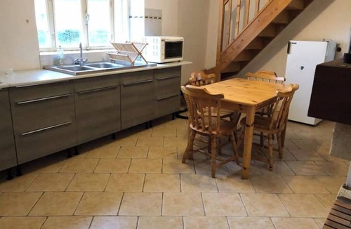 Billy House | Petite Maison Spacieuse