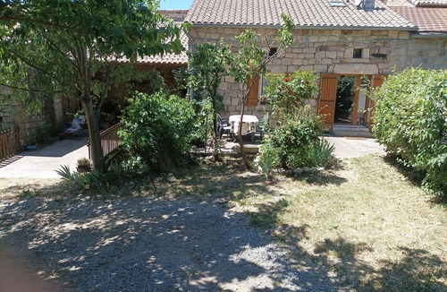 Les Salelles House | Petite Maison sud Ardèche Avec Jardin