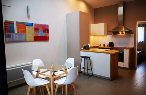 Arenes Romaines - Saint-Martin-du-Touch Apartment | Petite maison T2 Saint Martin du touch