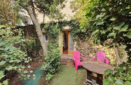 Poussan House | Petite Maisonnette Indépendante sur Terrain Ombrage Proximite Plage