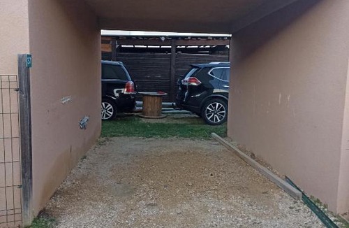 Villefontaine House | Petite pause autour de la nature