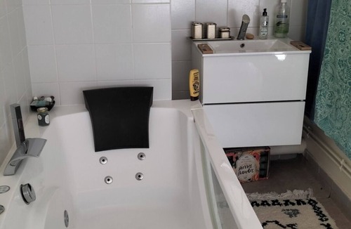 Billancourt–Rives de Seine Apartment | Petite Perle