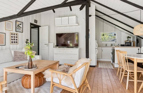 Kaldred House | "Petkana" - 4km from the sea by Interhome