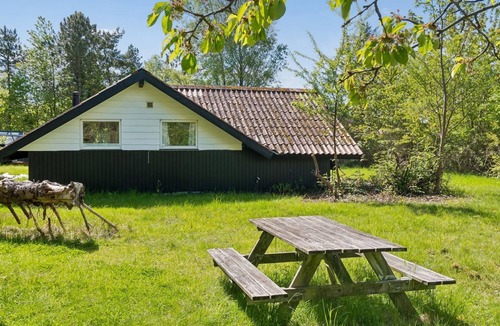 Kaldred House | "Petkana" - 4km from the sea by Interhome
