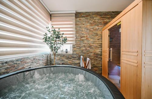 Veprinac Apartment | Petra Hills Majestic
