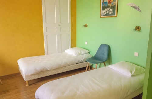 Digne-les-Bains Hotel | Pets Allowed w/Parking! Close to Cathedral & Shop