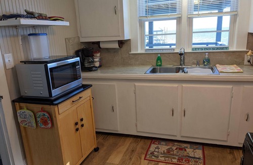 Atlantic House | Pets Allowed Waterfront Rental Home On Core Sound