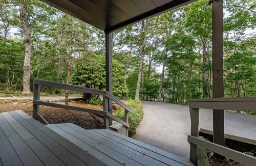 Treeloft House | Pets-OK Retreat w Sauna, Jacuzzi at Wintergreen