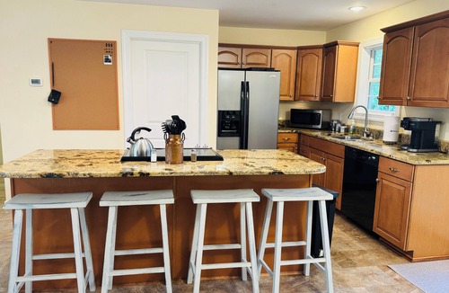 Morehead City House | Pets Welcome + Boat Friendly