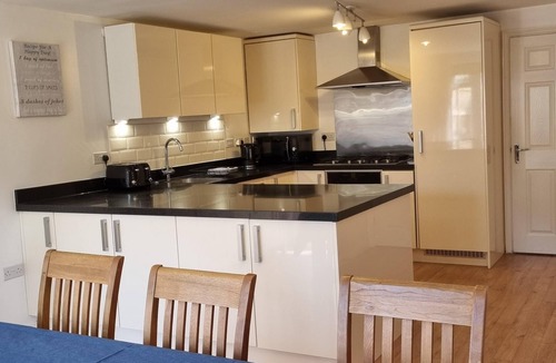 Red Lodge House | Pets Welcome - Military TLA Friendly