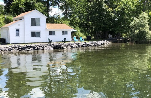 Town of Varick Cottage | Pets Welcome. Private. Right on the Lake.