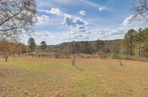 Boligee House | Pets Welcome! Spacious Boligee Home w/Yard