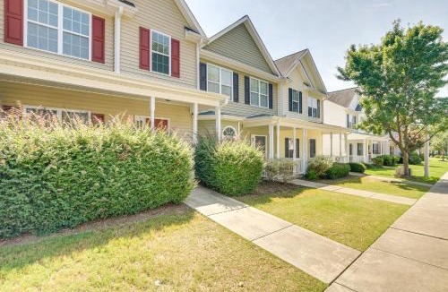 Southeast Raleigh House | Pets Welcome: Townhome w/Patio in Raleigh!