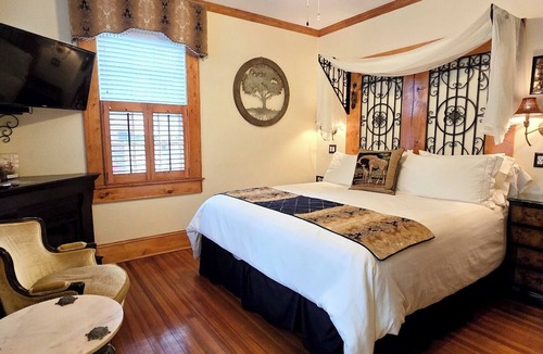 Pettigru Street Historic District Bed & Breakfast | Pettigru Place Bed & Breakfast