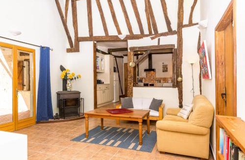 Demu House | Peyrouteau, gîte bucolique.
