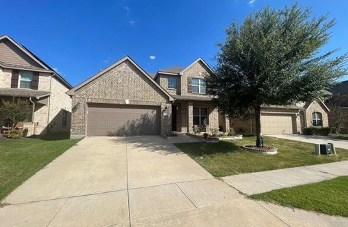 Little Elm House | PGA HQ Area, Sleeps 10, King-Size Beds for Groups