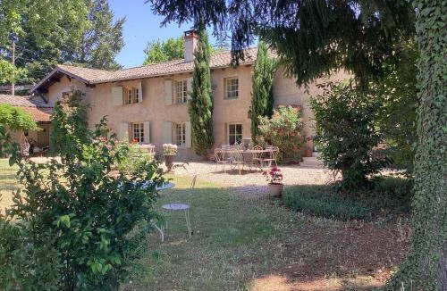 Genouilleux Bed & Breakfast | Phèdre en Saône