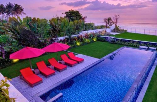 Keramas Villa | Phalosa Beach Front 5 BR Private Pool Villa