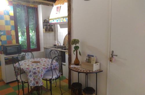 Prissac Apartment | Phanou studio lodges