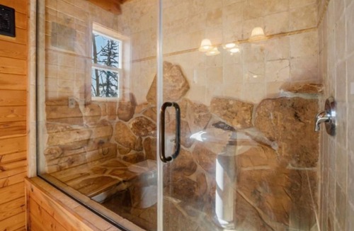 Victor House | Phantom Canyon Resort