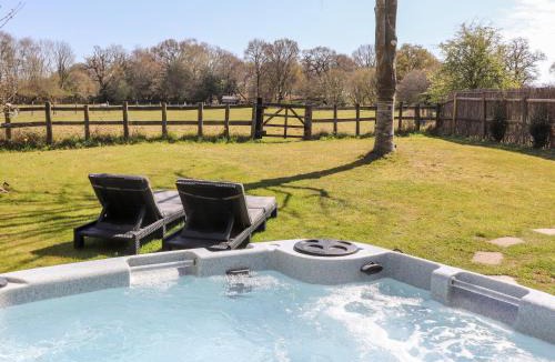 Wimborne House | Pheasant Lodge