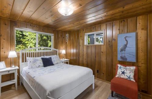 Agate House | Phenomenal Sunsets Wild Orca Private Beach