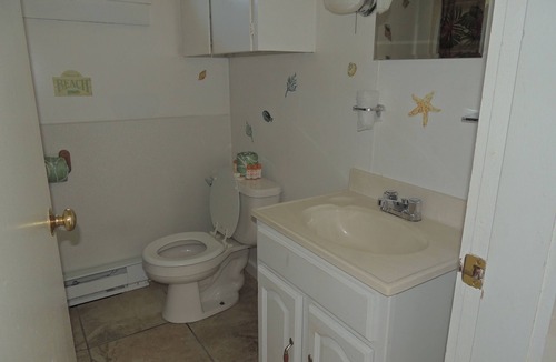 Charlestown Hotel | Phil & Anns Sunset Motel