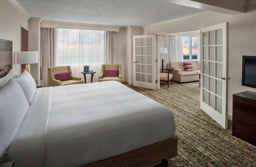 Primos Secane Hotel | Philadelphia Airport Marriott