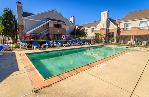 Primos Secane Apartment | Philadelphia Suites-Extended Stay