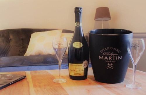 Cumieres Bed & Breakfast | Philippe Martin Champagne - Suzanne Suite