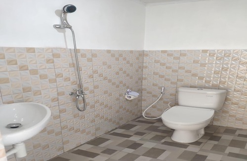 Bira Hostel | Phinisi Hostel Bira