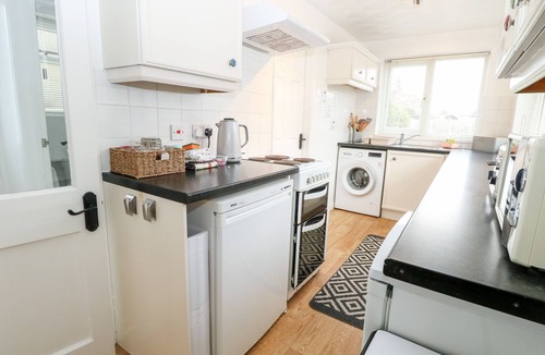 Reedham Cottage | PHLOXHAVEN, pet friendly, with open fire in Reedham