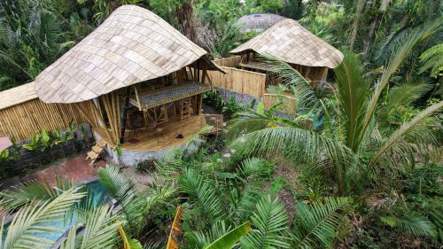 Selat Villa | Phoenix Bamboo House by Ecobreeze