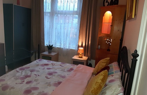 Barrow-in-Furness House | Phoenix Guest House