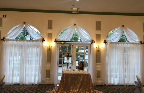 North Creek Hotel | Phoenix Inn Resort