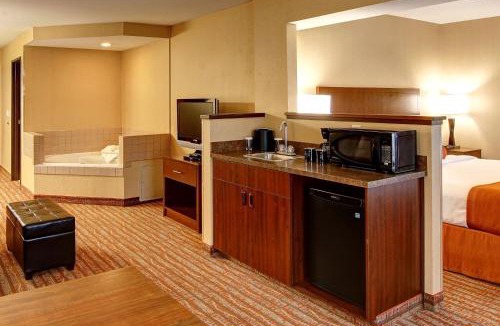 Albany Hotel | Phoenix Inn Suites Albany