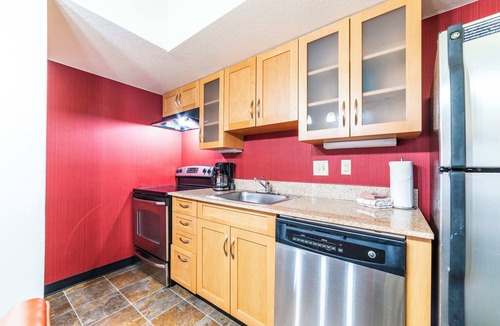 North Mountain Apartment | Phoenix Loft sleeps 6
