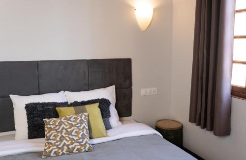 Ginasservis House | PHOENIX maison d'hôtes & SPA