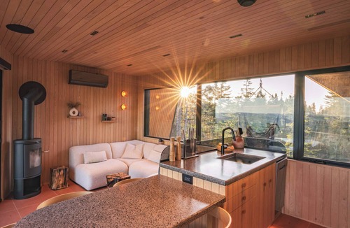 Lac Beauport Cabin | Phoenix mnt cAbin with panoramic views & Spa 30min from Quebec City