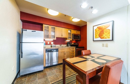 North Mountain Apartment | Phoenix Studio Seasonal