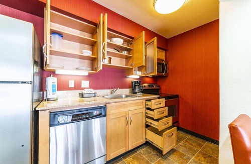 North Mountain Apartment | Phoenix Studio Seasonal