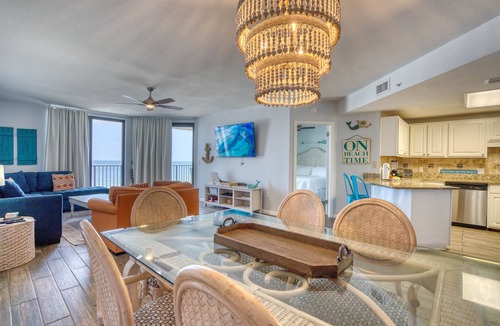 Orange Beach East Condo | Phoenix X 604 by Liquid Life