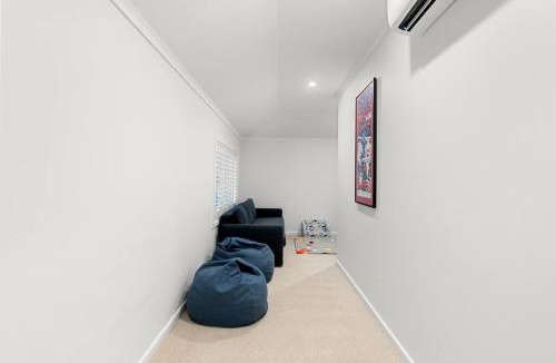 Gillentown House | Piambong House