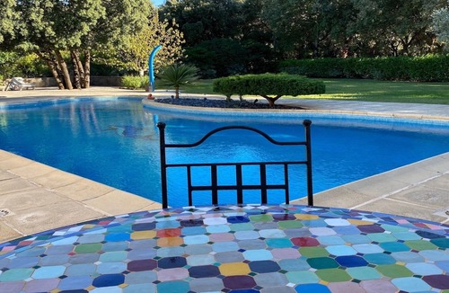 Saint-Mathieu-de-Treviers Apartment | Pic Saint-Loup view and swimming pool - Quiet gîte