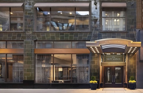 The Loop Hotel | Picasso Statue Tour! 2 Relaxing Units | Parking Onsite Available