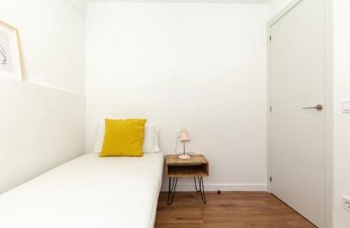 Cornella de Llobregat Apartment | Picasso Suites Cornellá